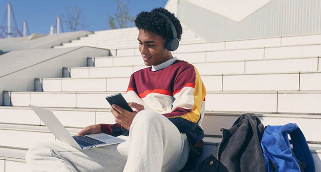 Top 5 Wireless Headphones Under $100 Featuring Sony